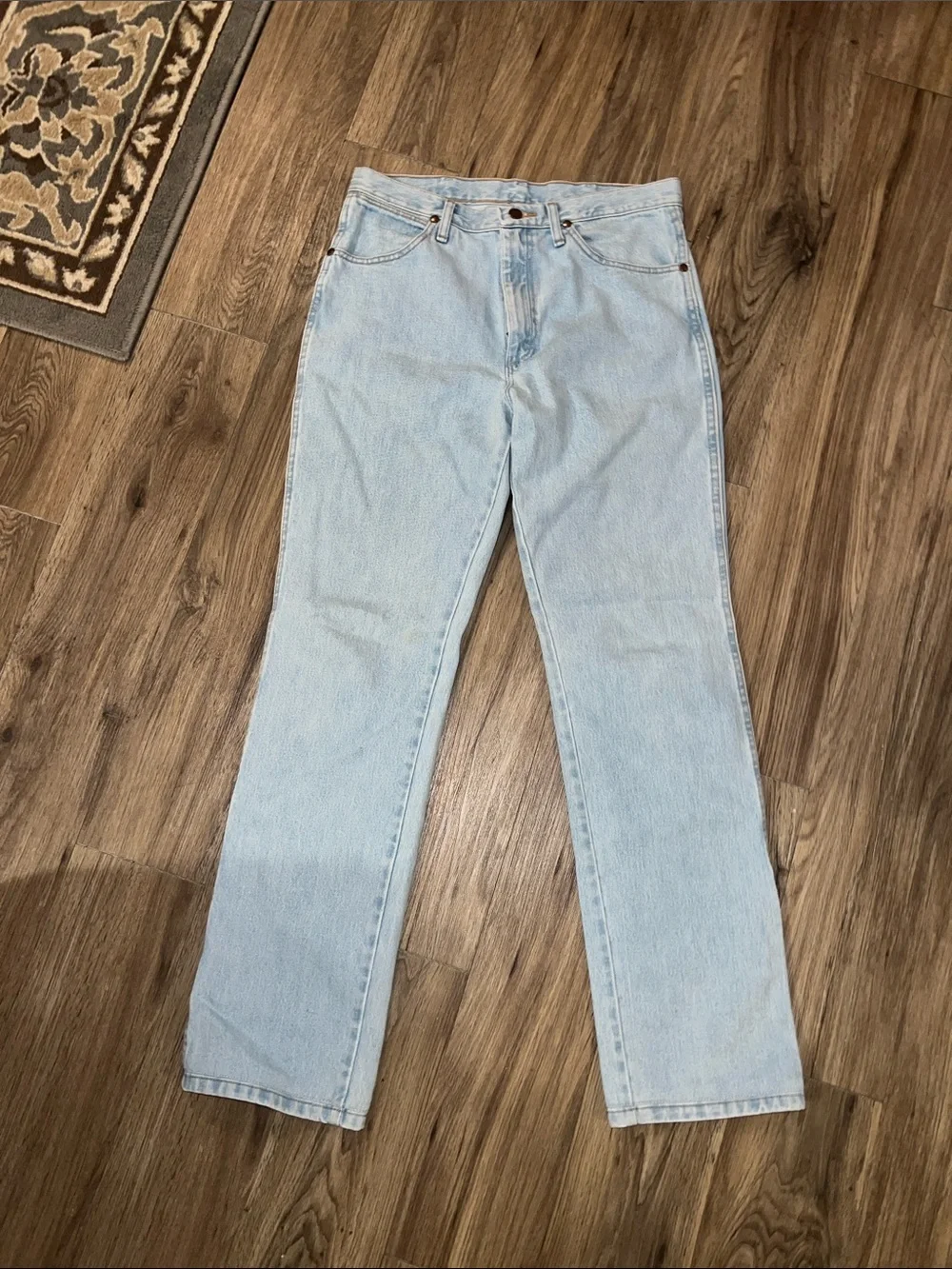 Wrangler Light Wash jeans (33x34)